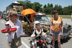 2006_ArtCar_3_Parade 271 